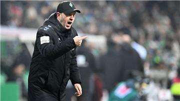 Werder-Trainer Ole Werner hat mit seinen Spielern einiges zu besprechen.