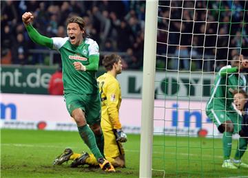 Werders Däne Jannik Vestergaard jubelt über den 3:3-Ausgleichstreffer gegen Hertha BSC. Foto Jaspersen/dpa