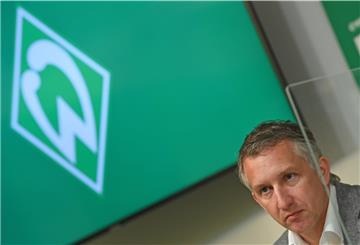 Werders Geschäftsführer Frank Baumann ist mit dem Saisonauftakt nicht zufrieden.