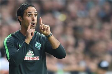 Werders Trainer Alexander Nouris Nerven sind während der Zitterpartie mehr als angespannt. 