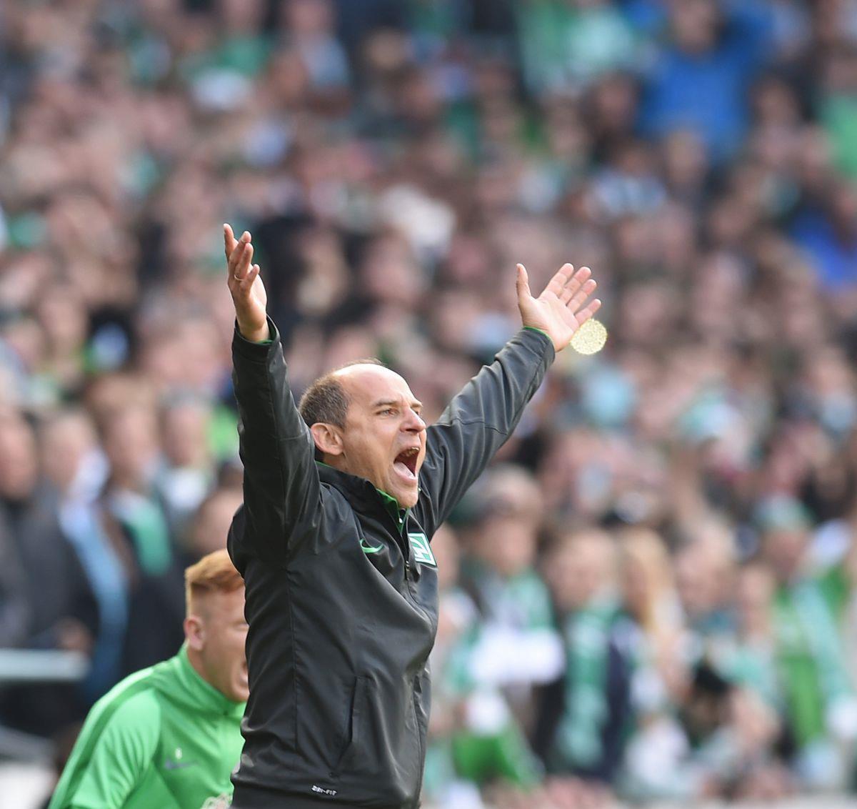Werders Trainer Viktor Skripnik fiel nach dem 1:0 gegen Frankfurt und dem damit verbundenen Klassenverbleib sichtlich ein Stein vom Herzen.