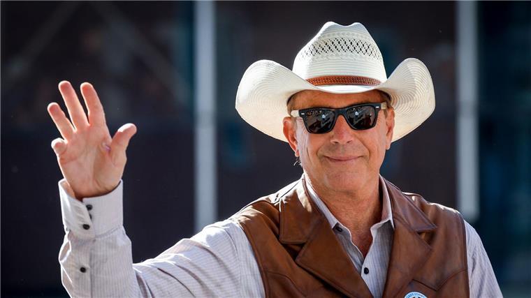 Western-Zweiteiler: US-Schauspieler Kevin Costner spielt in „Horizon: An American Saga“ einen Cowboy.
