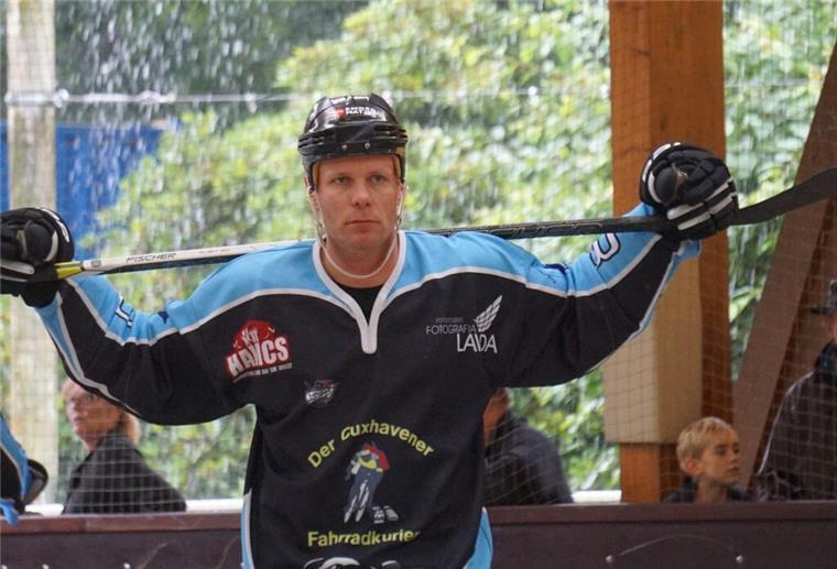 Bremerhaven Whales schenken Regionalliga-Meister acht Buden ein Whales-Torjäger Matthias Krüer erzielte auch in seinem 200. Spiel ein Tor.