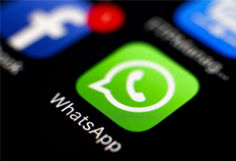 Brasilien blockiert WhatsApp für 100 Millionen Nutzer WhatsApp hat in vielen Ländern längst die SMS ersetzt. In Brasilien müssen die Menschen derzeit auf den Nachrichtendienst verzichten.