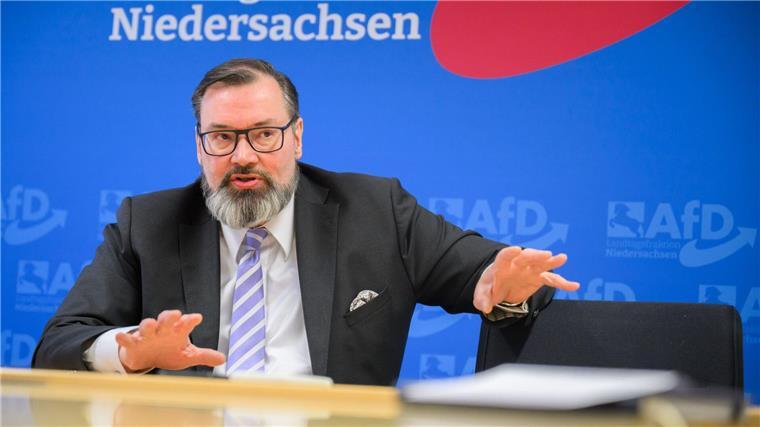 Wichmann führt seit knapp einem Jahr die AfD-Fraktion im niedersächsischen Landtag an.