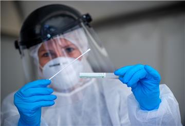 Wie der Landkreis am Mittwoch mitgeteilt hat, sind im Vergleich zum Vortag keine neuen Infektionen mit dem Coronavirus hinzugekommen.