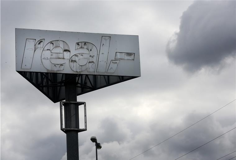 Wie geht es weiter mit den Real-Märkten in Bremerhaven und Spaden?