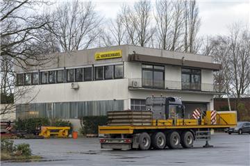Noch einer mit Problemen: Wie geht es weiter mit der Schwerlast-Spedition Kronschnabel? Der Betrieb musste Insolvenz beantragen.