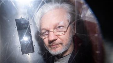 Wikileaks-Gründer Julian Assange droht die Auslieferung an die USA.