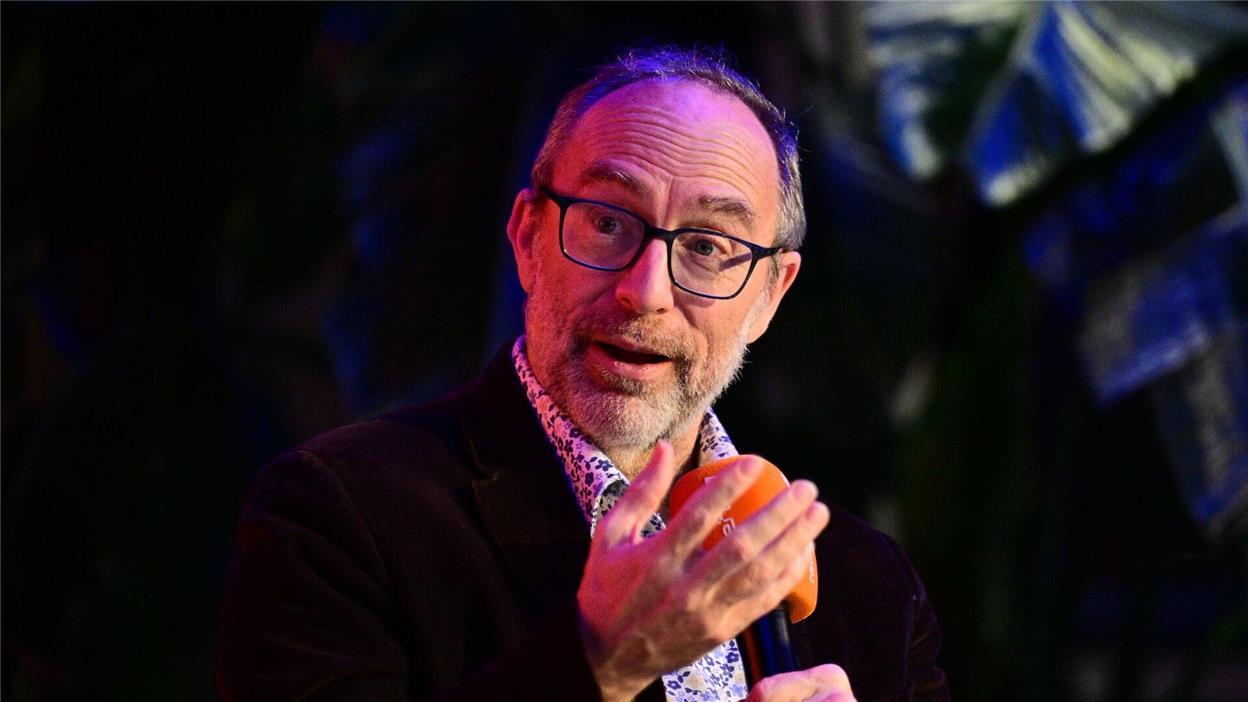 Wikipedia-Gründer Jimmy Wales hat ein Buch mit dem Titel „Trust“ herausgebracht.
