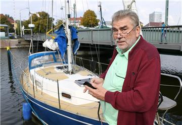 Will wieder zurück aufs Meer, um das Trauma zu überwinden: Der Bremerhavener Segler Karl-Heinz Meer (66).   