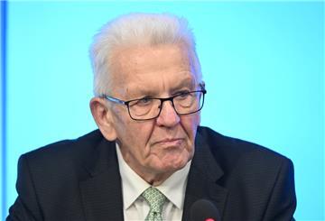  Kretschmann (Bündnis 90/Die Grünen), Ministerpräsident von Baden-Württemberg 