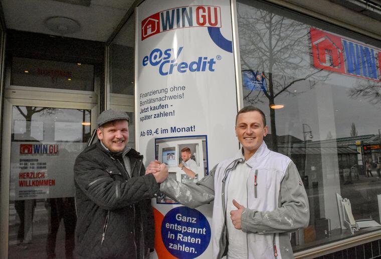 WINGU und Reiris Objekttechnik: Sanierungen aus einer Hand WINGU-Geschäftsführer Dennis Guziewicz (links) und Fredijs Reiris, Inhaber von Reiris Objekttechnik, bündeln ihre Kompetenzen.