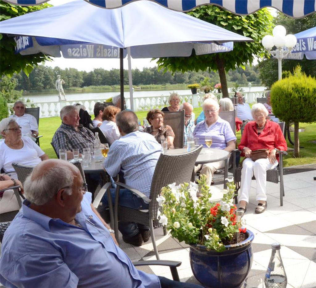 „Wir sind ganz oft hier. Der Biergarten mit seinem Blick auf den See ist wirklic...
