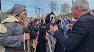 Wladimir Kaminer in Schierke zur traditionellen Walpurgisnacht mit Hexen und Teufeln.