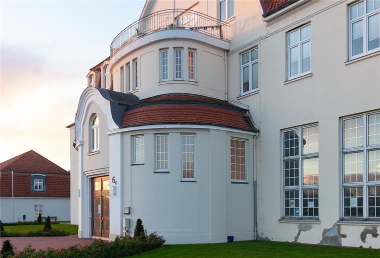 In Nordholz nimmt das regionale Medizinzentrum die Arbeit auf Wo früher Nordholzer Marineflieger versorgt wurden, geht jetzt ein regionales Versorgungszentrum an den Start.