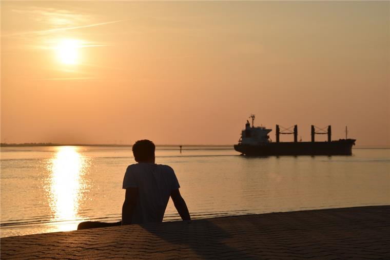 Wir stellen 10 Gründe vor, warum der Deich in Bremerhaven und im Cuxland so geil ist.