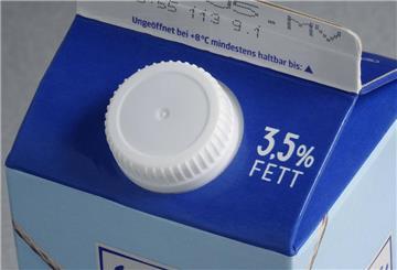 Auf einer Milchverpackung ist das Mindesthaltbarkeitsdatum abgedruckt.