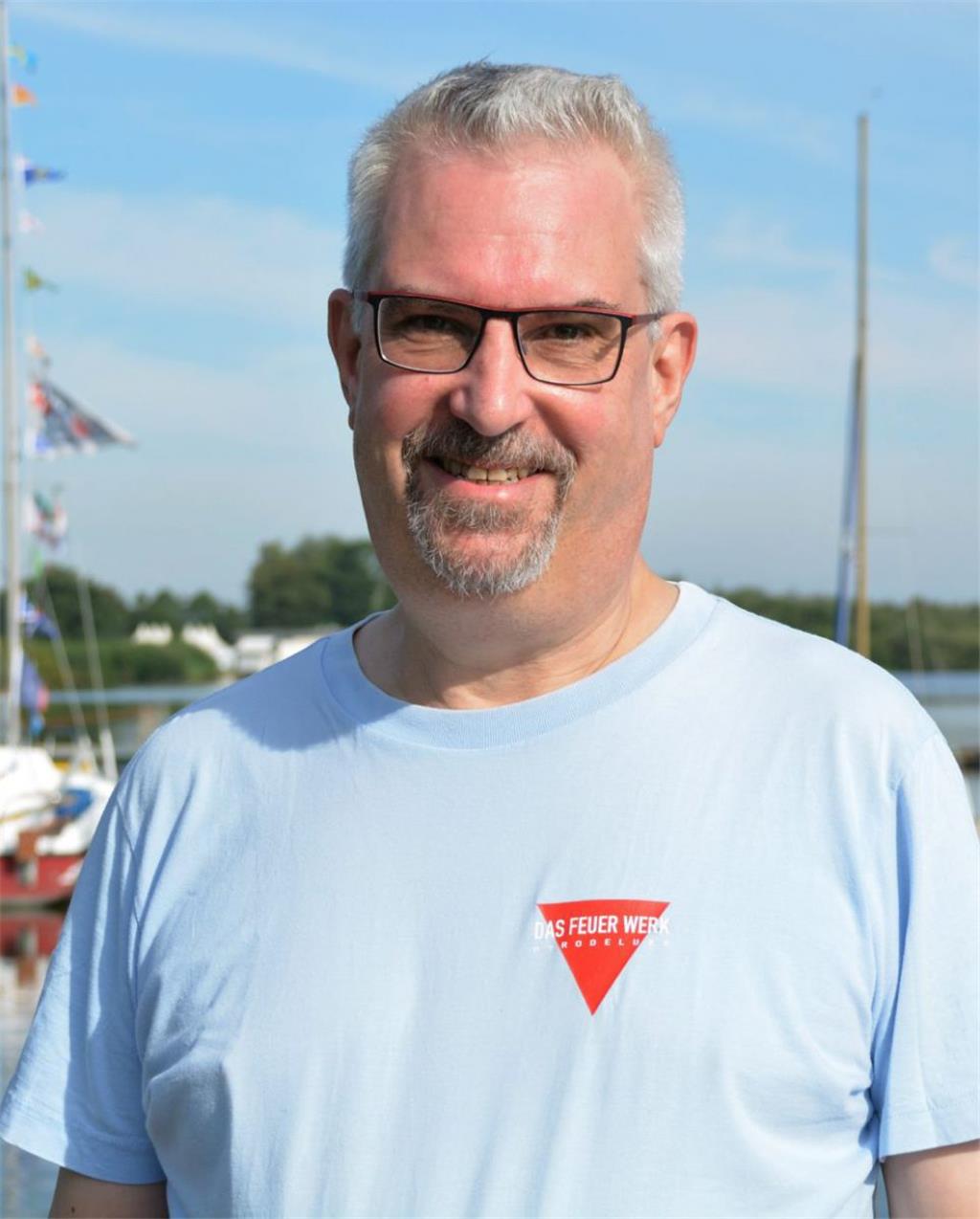 Wolfgang Diedrich  ist der Pyrotechniker, der sich beim Seefest in Bad Bederkesa...