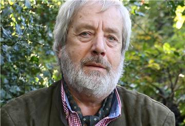 Wolfsberater Hermann Kück liest am Donnerstag, 14. Oktober, in Rechtenfleth aus seinem Buch „Erlebte Schicksalsjahre – Wenn unsere Wildtiere erzählen könnten“. 