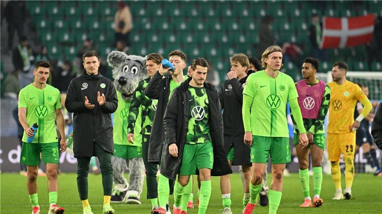 Wolfsburger Enttäuschung nach dem 1:1 gegen Bochum.
