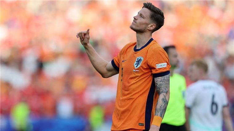 Oranje-Team gewinnt Testspiel gegen TSV Havelse 6:1 Wout Weghorst hat im Testspiel gegen TSV Havelse zwei Tore erzielt.