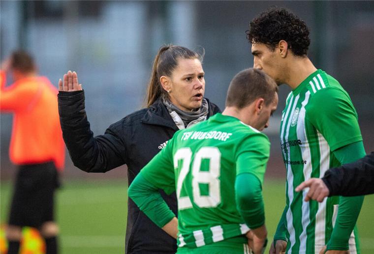 „Beleidigt und provoziert“: TSV-Trainerin Klockmann ärgert sich über Schiris Wulsdorfs Trainerin Nicole Klockmann.