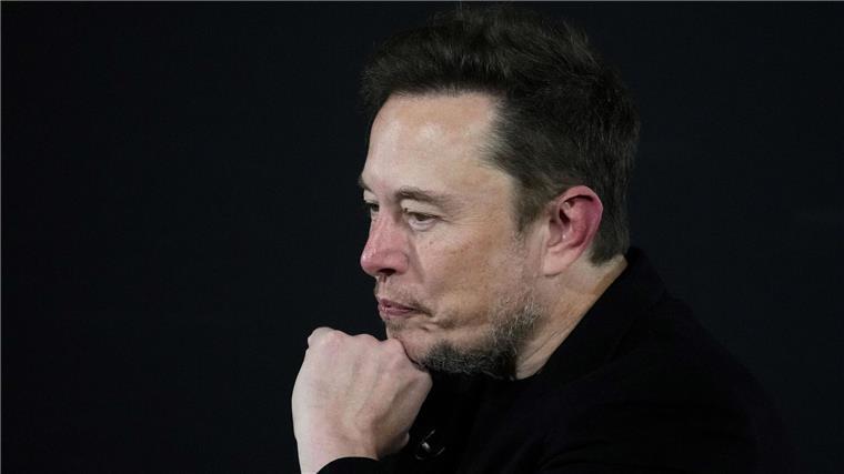 X-Besitzer Elon Musk zieht neue Vorwürfe auf sich, antisemitischen Ansichten Gehör zu verschaffen.