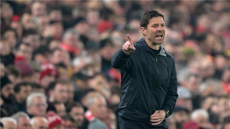 Bayer beeindruckt von Anfield-Stimmung: Pleite in Liverpool Xabi Alonso wurde bei seiner Rückkehr nach Liverpool freundlich empfangen