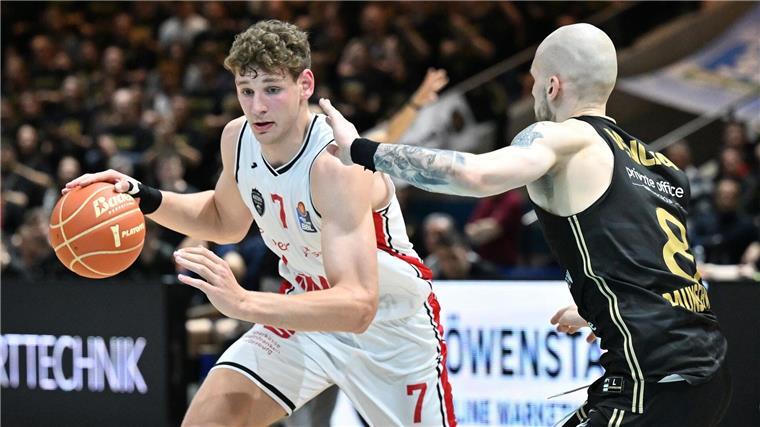 Bayerns Basketballer im Finale - Ulm oder Würzburg wartet Youngster Steinbach spielt exzellente Playoffs.