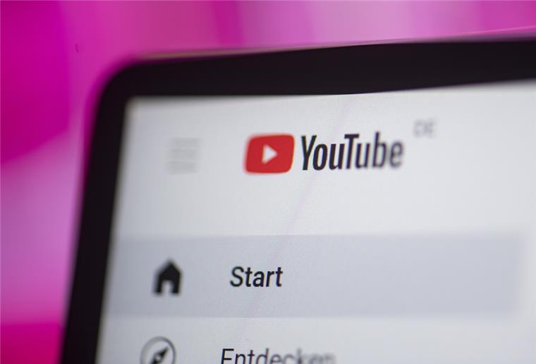 YouTube-Symbol im Handy
