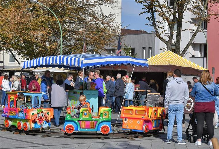 Zahlreiche Aussteller und ein buntes Rahmenprogramm warten auf die Gäste.