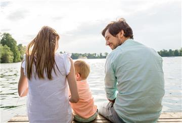 Familie am See