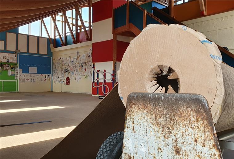 Zerspielt: Mit neuem Fußbodenbelag soll das Spielhaus auf der Wattn Bad-Wurt in Dorum-Neufeld Mitte März wiedereröffnet werden.