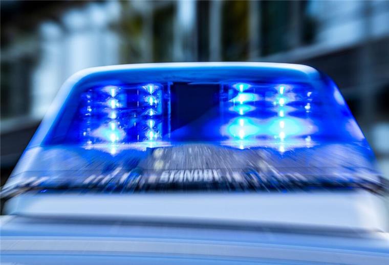Ein Blaulicht auf einem Polizeiauto.