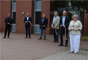 Ziehen gemeinsam an einem Strang: Oliver Lottke (SPD, von links), Christian Molls (CDU), Bernd Süß (Linke), Peter Hüttmeyer (Bürgerfraktion), Bürgermeister Detlef Wellbrock und Eva Viehoff (Grüne).