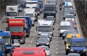 Zu Ostern wird es wieder voll auf den Autobahnen.