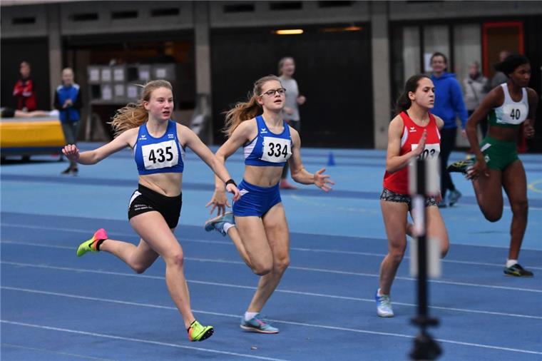 Jule Wachtendorf aus Nordenham läuft fast allen davon Zuletzt stellte Jule Wachtendorf (links) ihre Sprint-Qualitäten bei einem Hallensportfest in Hannover unter Beweis.