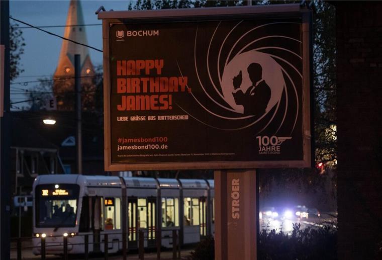 Stadtarchiv: Wieso James Bond aus Wattenscheid kommt Zum 100. Geburtstag hatte die Stadt mit dem berühmten Geheimagenten geworben - stammt er doch angeblich aus Wattenscheid. (Archivbild)