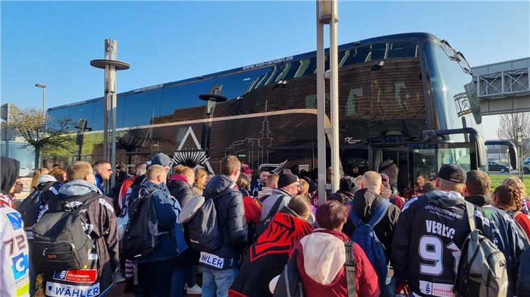 Auswärts nach Berlin: Hier gibt es Karten für die Sonderbusse in die Hauptstadt
