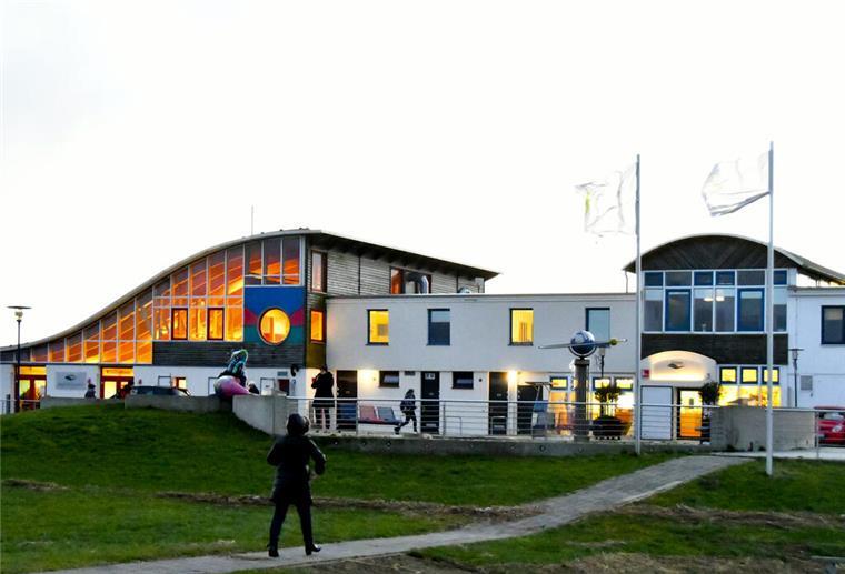 Zum ersten Mal hat das Kinderspielhaus Dorum-Neufeld die Auszeichnung als „Kinderferienland Niedersachsen“ erhalten.