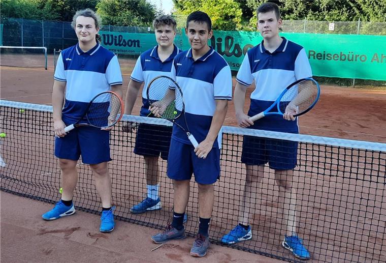Tennis-Junioren des SV Nordenham spielen um Regionsliga-Titel Zur Nordenhamer Mannschaft gehören (von links) Silas Wittrock, Fynn Kuhlmann, Jonas Thölen und Massimo Stüdemann.