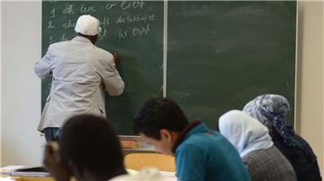 Zuwanderung auf dem aktuellen Niveau kann das demografische Problem nicht lösen - sagt Professor Holger Kolb.