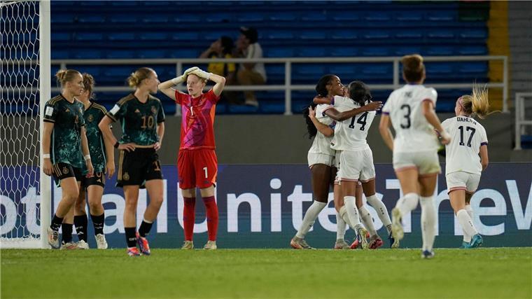 Deutsche Mannschaft scheitert bei U20-WM im Elfmeterschießen Zwei Gegentore in der Nachspielzeit zwangen das deutsche Team nach einer 2:0-Führung in die Verlängerung.