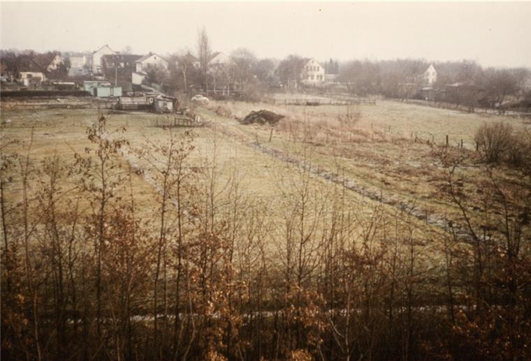 Zwischen 1983 und 1985 entstand die Sportanlage an der Carsten-Lücken-Straße, Heimat des SC Schiffdorferdamm.