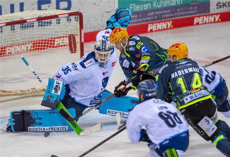 (mit Verlosung) Die Fischtown Pinguins gegen Straubing live erleben Zwischen den Fischtown Pinguins und Straubing dürfte es wieder einen heißen Kampf geben.